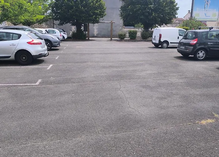 Apartment La Fin De Journee-t3-wifi-parking *